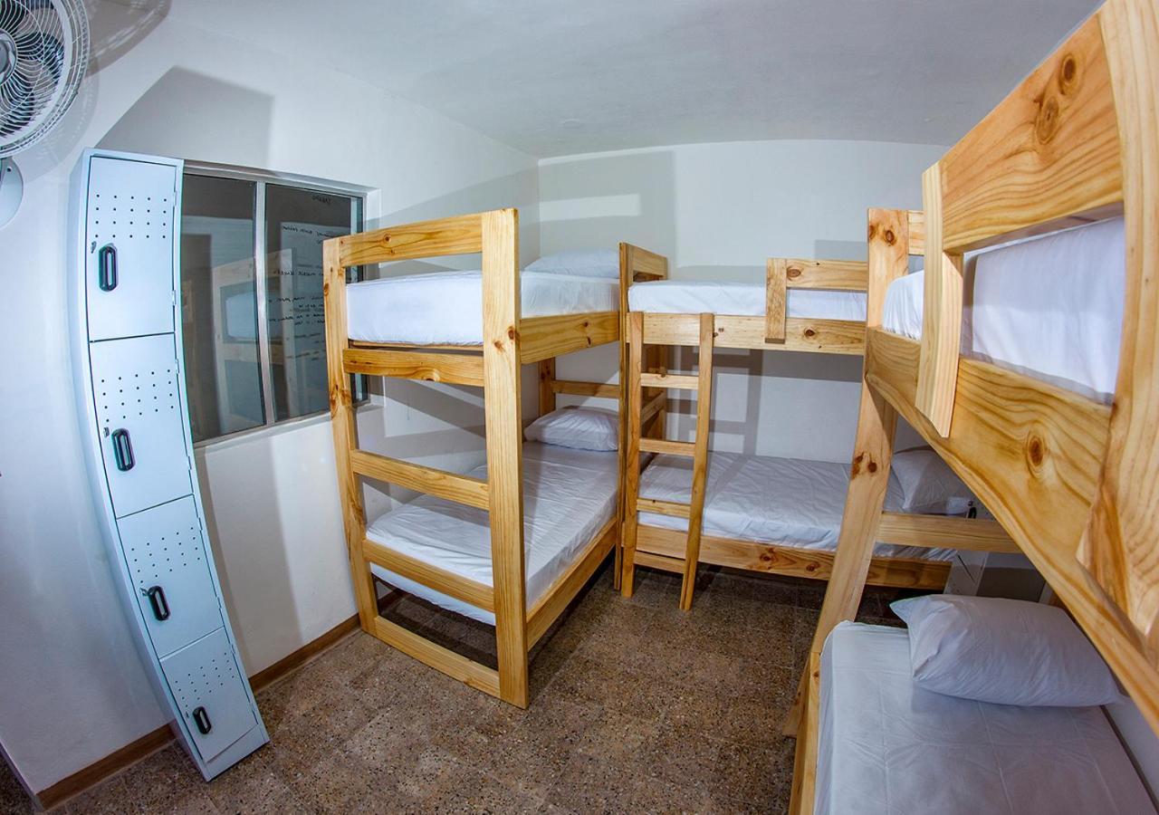 Charlie Palace Hostel Medellín Szoba fotó