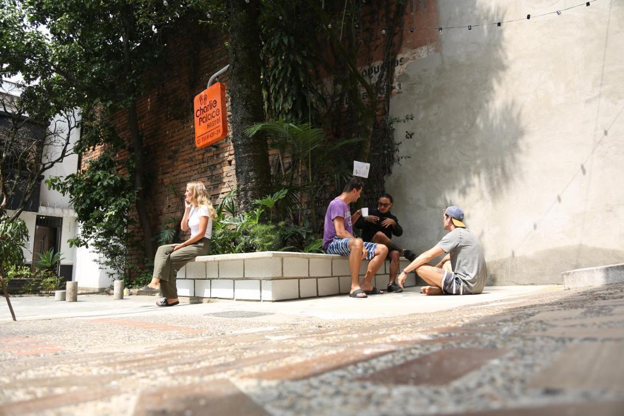 Charlie Palace Hostel Medellín Kültér fotó