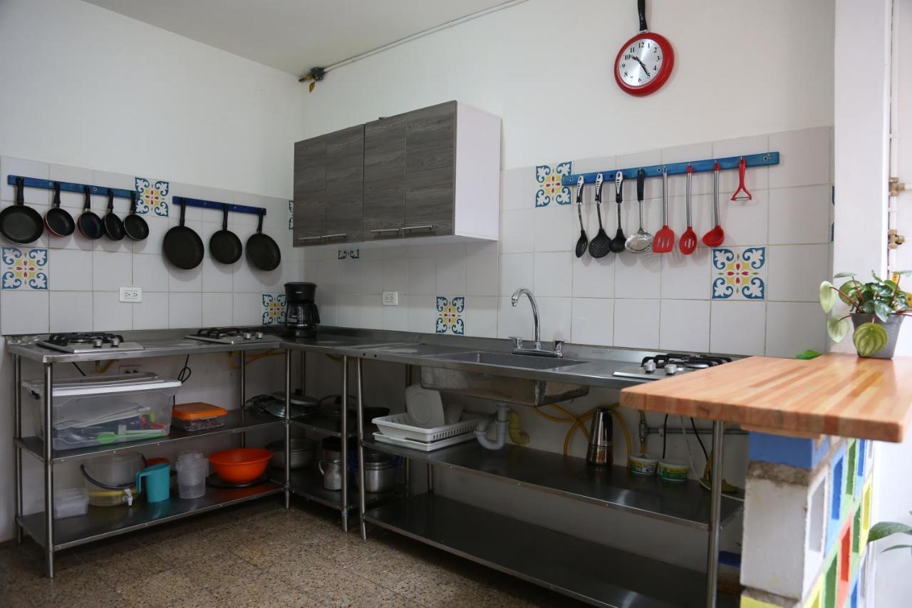 Charlie Palace Hostel Medellín Kültér fotó